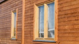 Beneficios de ventanas y puertas de madera natural